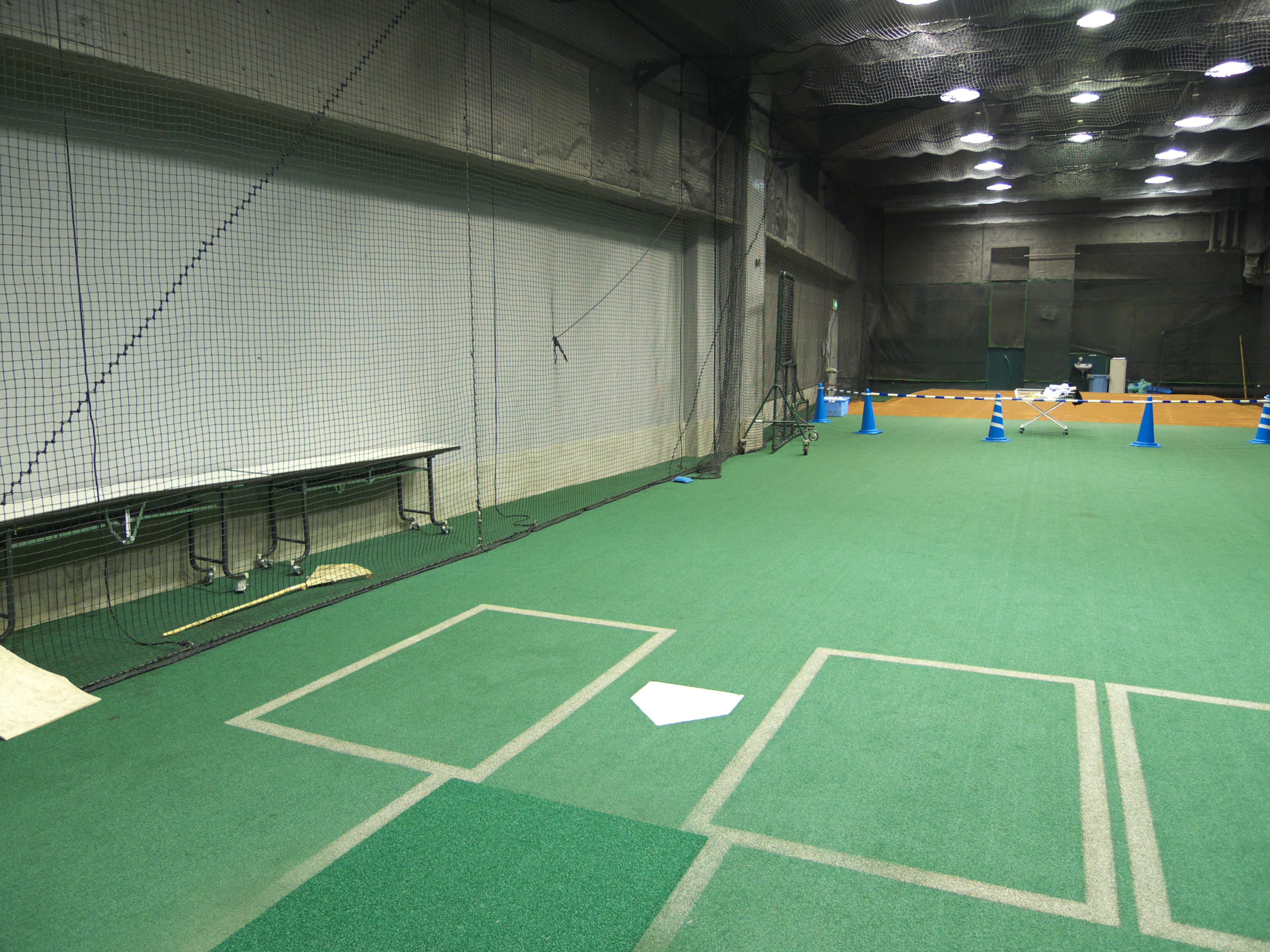 교세라 돔 오사카 내부 — 류지현 감독의 30인 전체 훈련이 열린 현장